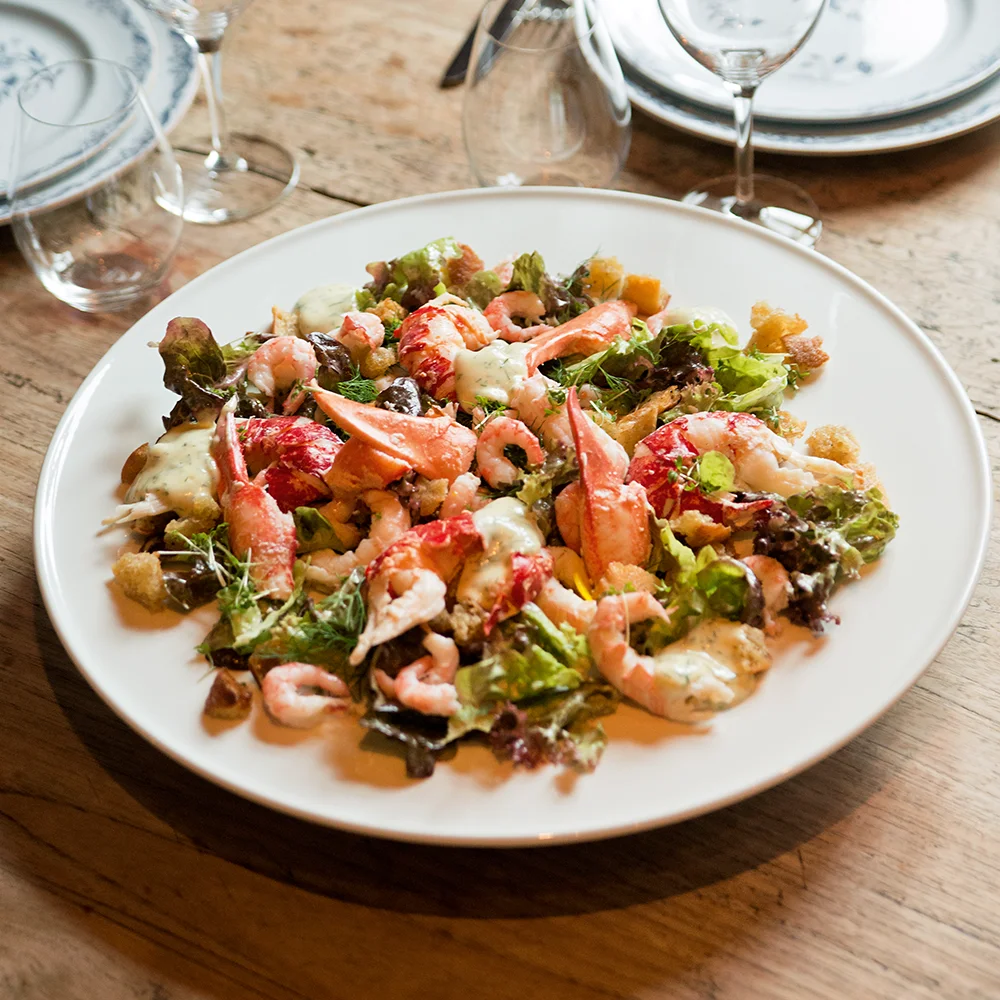 Skaldjurssallad med krondillsdressing